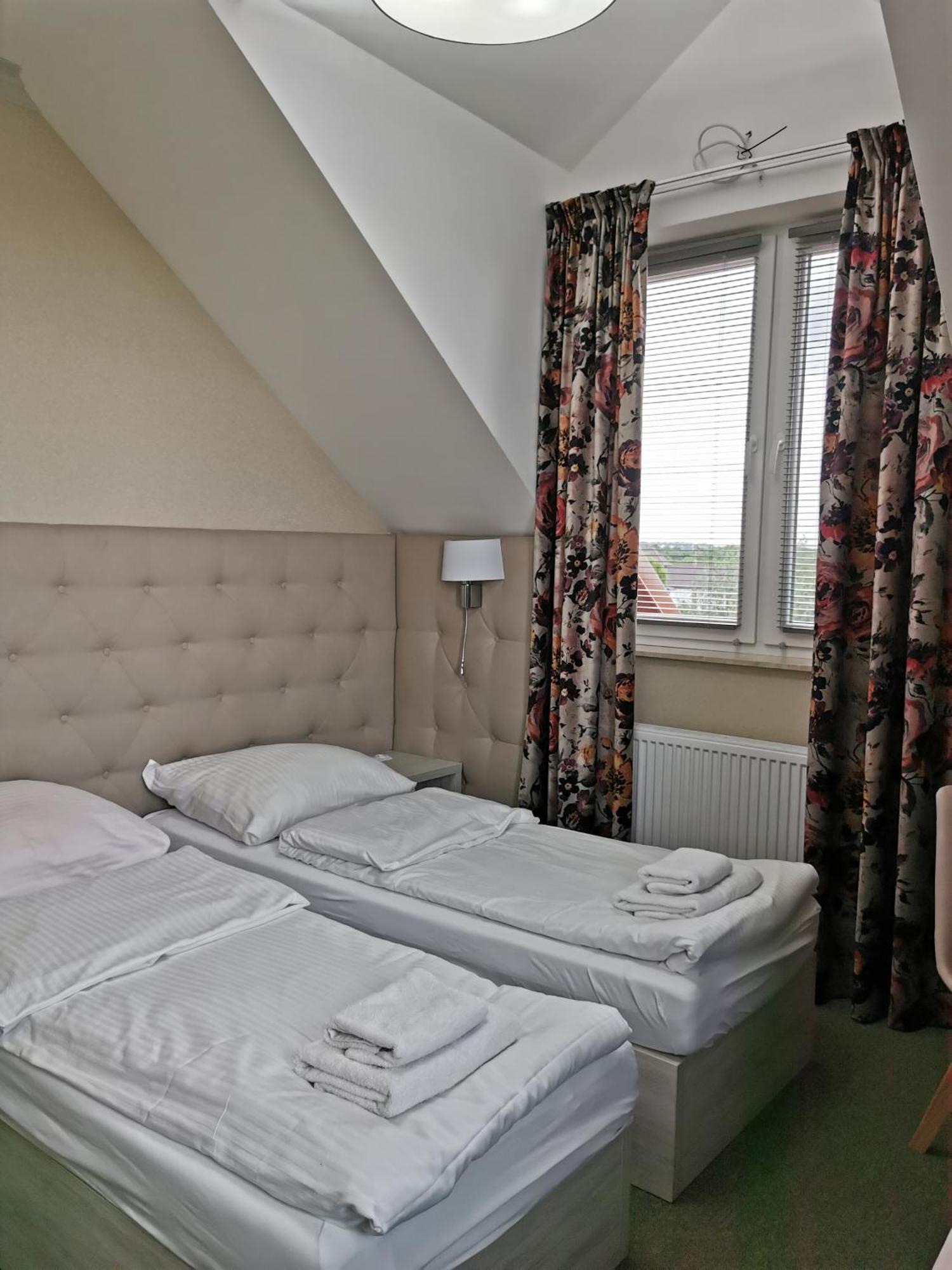 Rezydencja Pod Pieprzowkami Zalesie Gorzyckie Exteriér fotografie